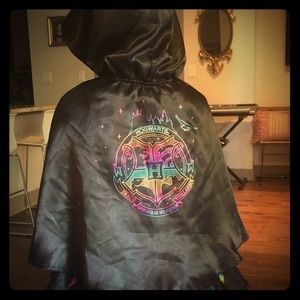 HARRY POTTER Hogwarts Cape black & shiny neon​ halloween dress up costume cape